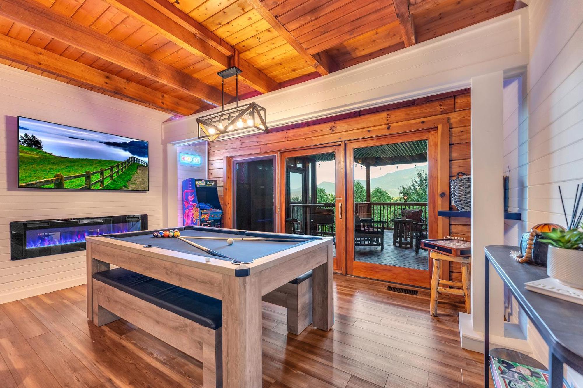 גטלינבורג Family Chalet With Sauna, Hottub, Heavenly Views! Mins To Downtown! מראה חיצוני תמונה